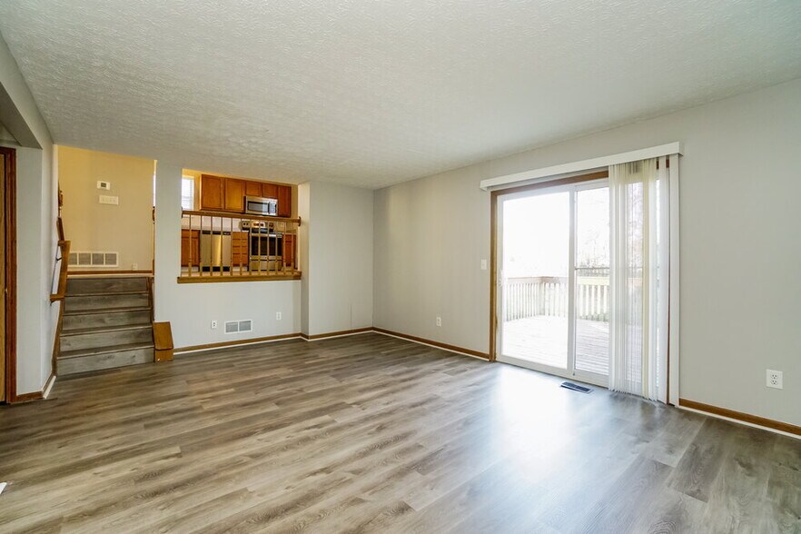 Building Photo - 3294 Bellowind Dr