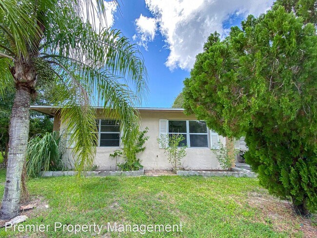 Building Photo - 2 br, 1 bath House - 1097 San Remo Avenue