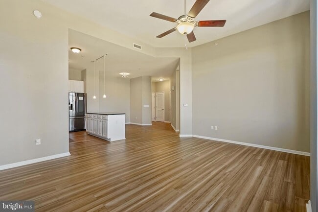 Building Photo - 2720 S Arlington Mill Dr