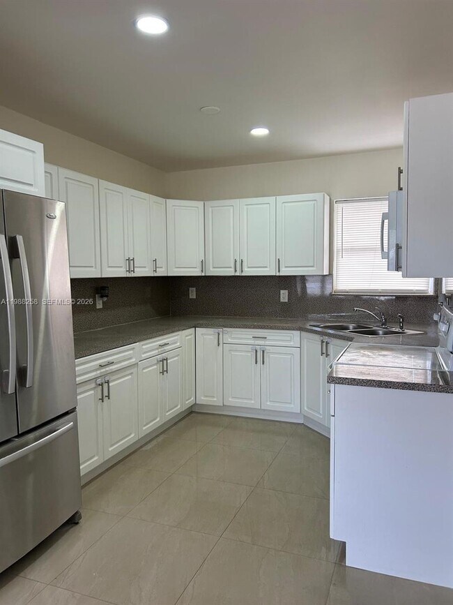 Building Photo - 3310 NW 171st St