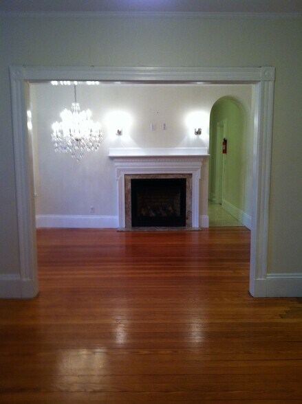 Building Photo - 87-2 Florence St