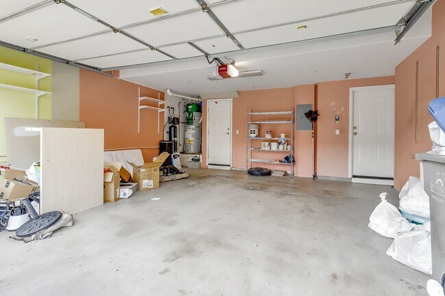 Building Photo - Luxury 2 Bedroom Condo with Loft