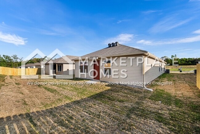 Building Photo - 22 Cedarwood Dr