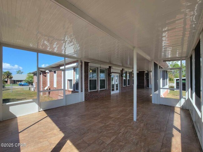 Building Photo - 7327 Rodgers Dr