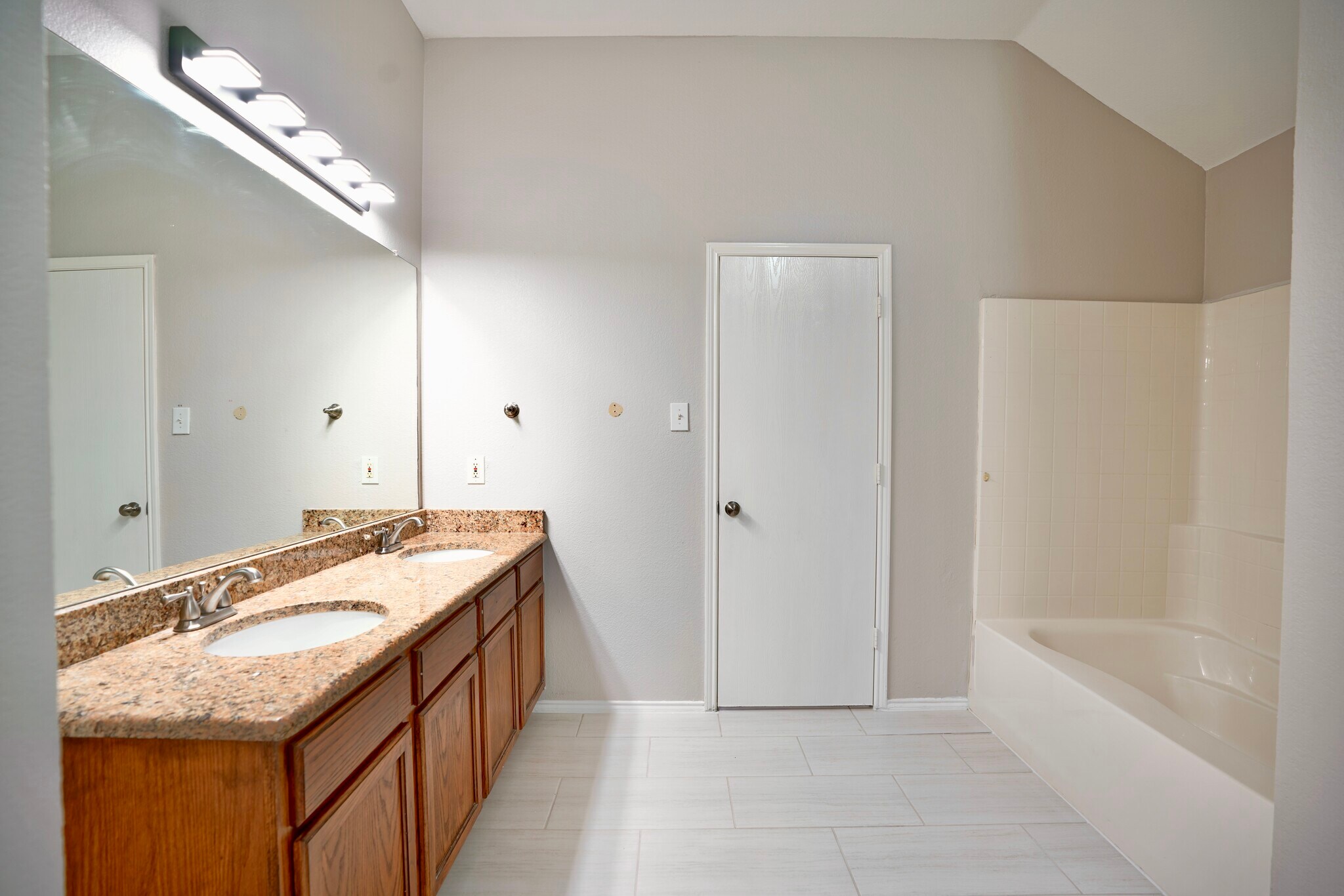 Primary Bath1 - 6629 Scottsdale Way