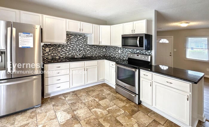 Building Photo - 14005 Glenview Dr SW