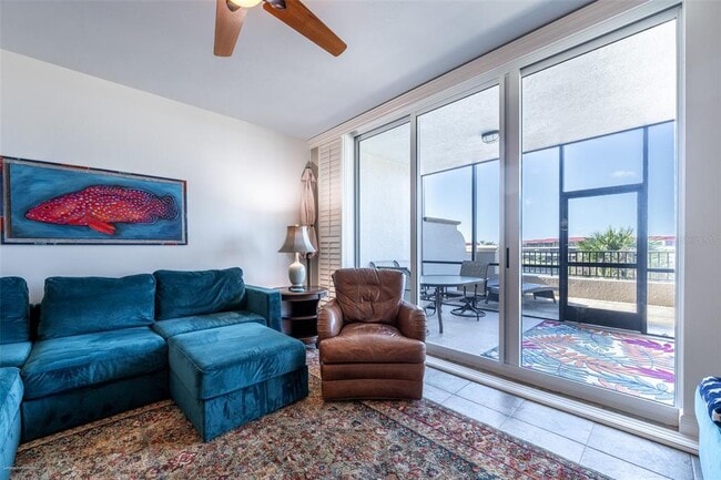 Building Photo - 3313 Sunset Key Cir