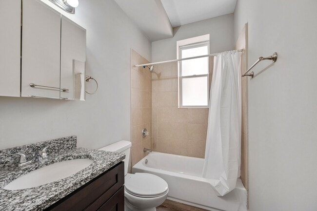 Building Photo - 4143 S Michigan Ave