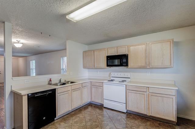 Building Photo - 7808 Shoal Bend