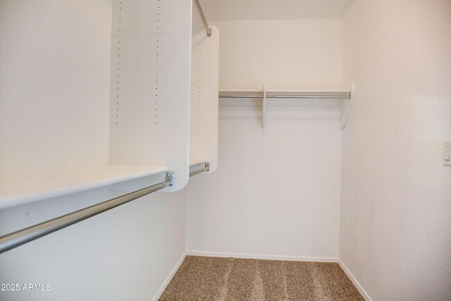 Building Photo - 6656 S Classic Way