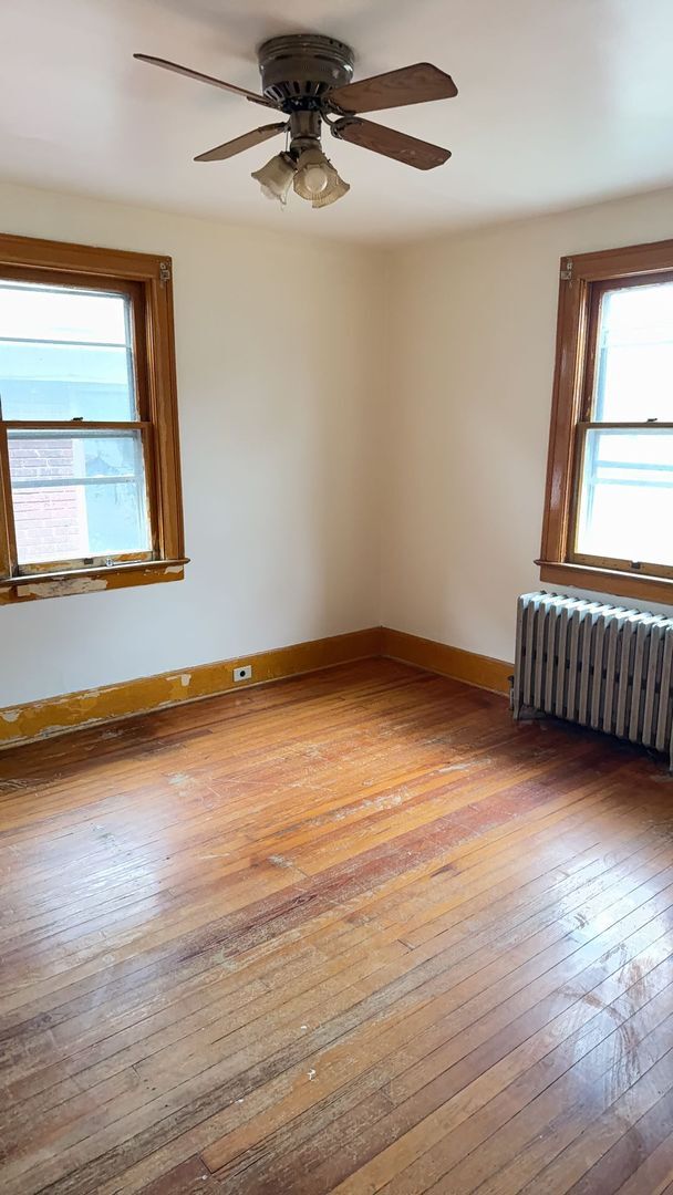 Building Photo - 704-706 Cypress Ave