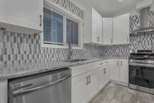 Building Photo - 1027-1029 Madison Ave