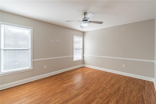 Building Photo - 3147 Crestmont Way NW