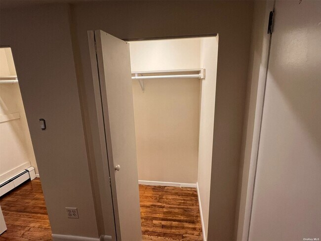 Building Photo - 21 E Cedar St