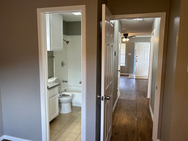 Building Photo - 419 Vonner Ct