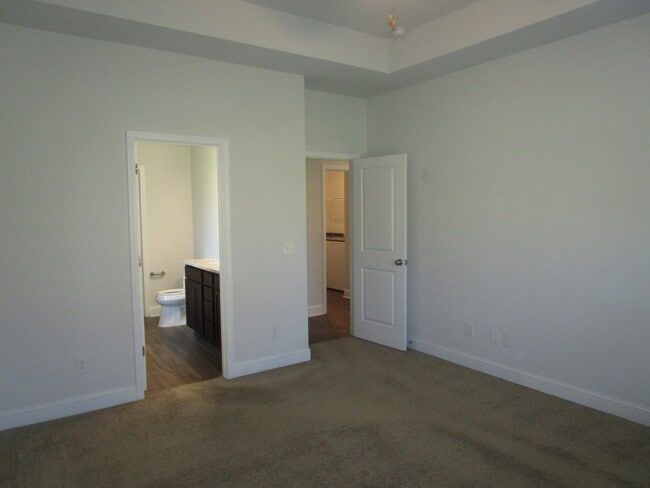Building Photo - 420 Kittiwake Ln