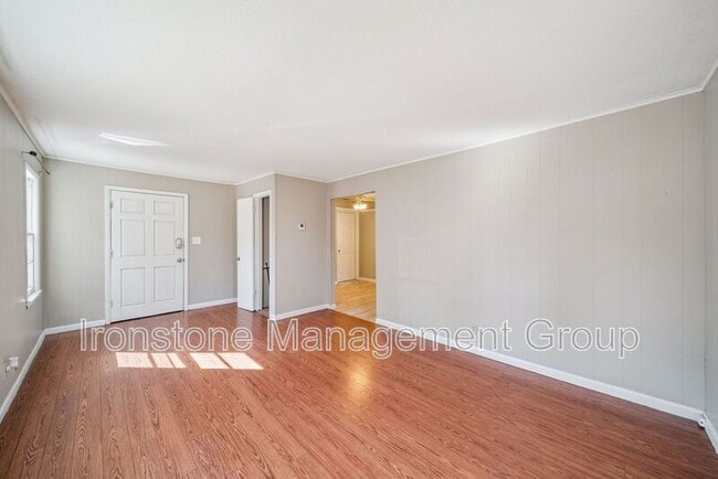 Building Photo - 4218 S Rockford Ave