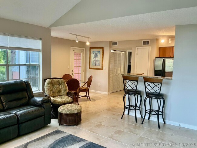 Building Photo - 1125 Crystal Way
