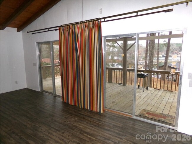 Building Photo - 869 Emerald Shores Rd