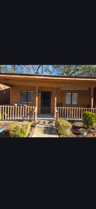 Building Photo - 4365 Lakeside Dr