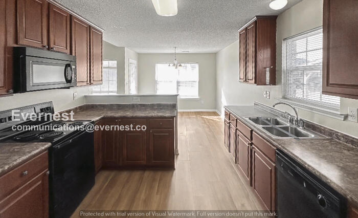 Building Photo - 2513 Slate Dr SW