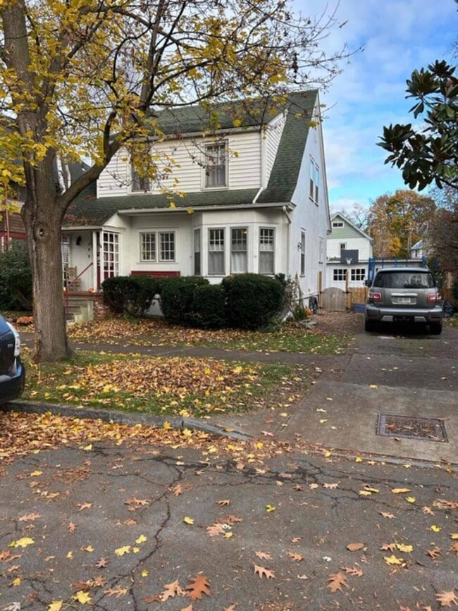 Building Photo - Furnished Single Family House Near Cornell Campus