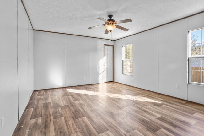 Building Photo - 19222 McLin Rd