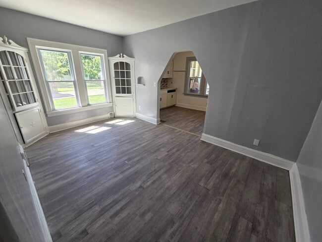 Building Photo - 4008 Ardmore Ave