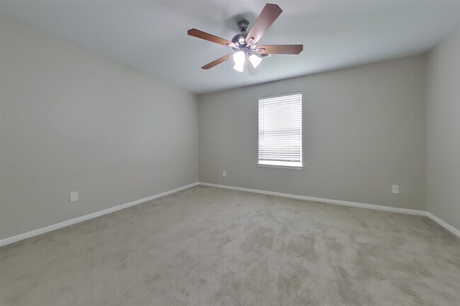 Building Photo - 640 Totem Trail Dr