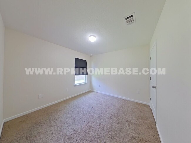 Building Photo - 808 Moorhen Wy