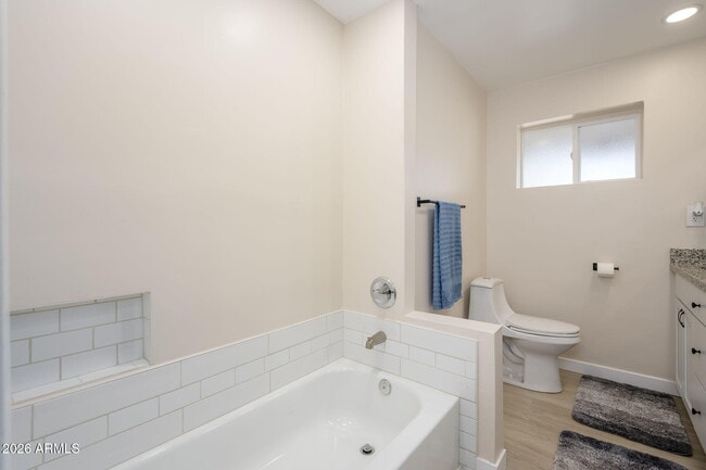 Building Photo - 903 W Missouri Ave