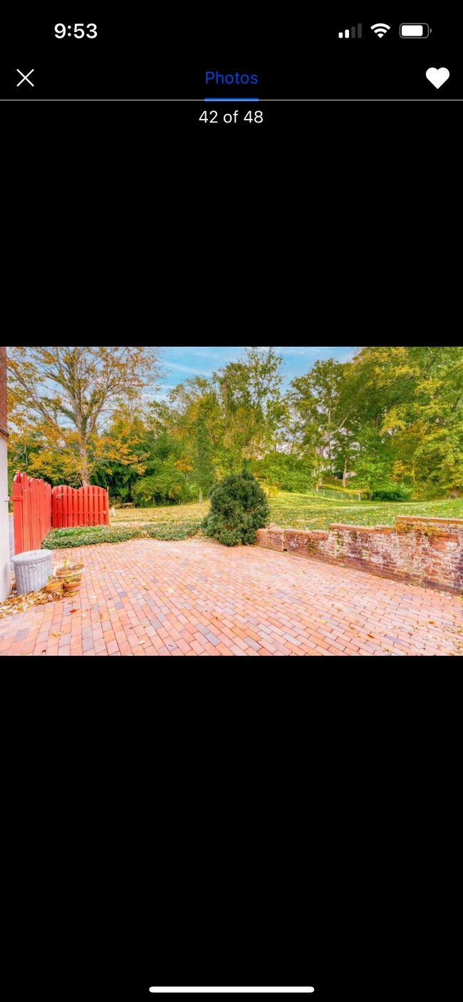 Building Photo - 680 Overland St