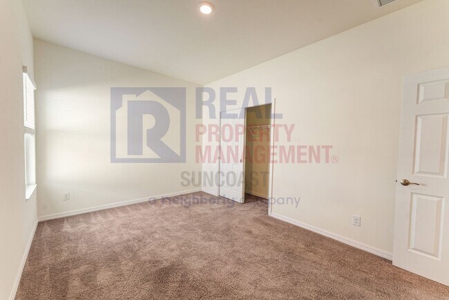 Building Photo - 106 Boxwood Ln