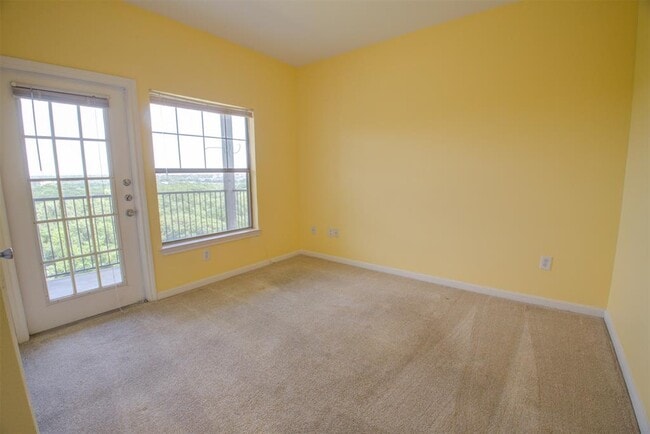 Building Photo - 2320 Gracy Farms Ln