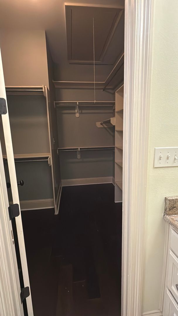 Building Photo - Rental Property in Twelve Oaks