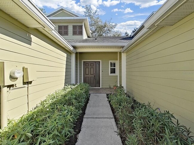 Building Photo - 20119 Weeping Laurel Pl