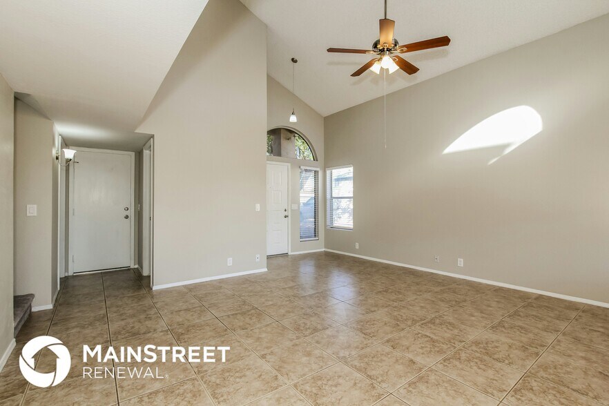 Building Photo - 4033 W Camino Vivaz