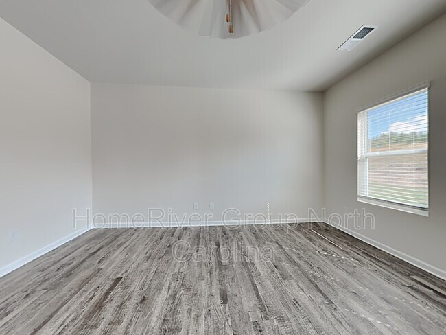 Building Photo - 746 Pointe Andrews Drive