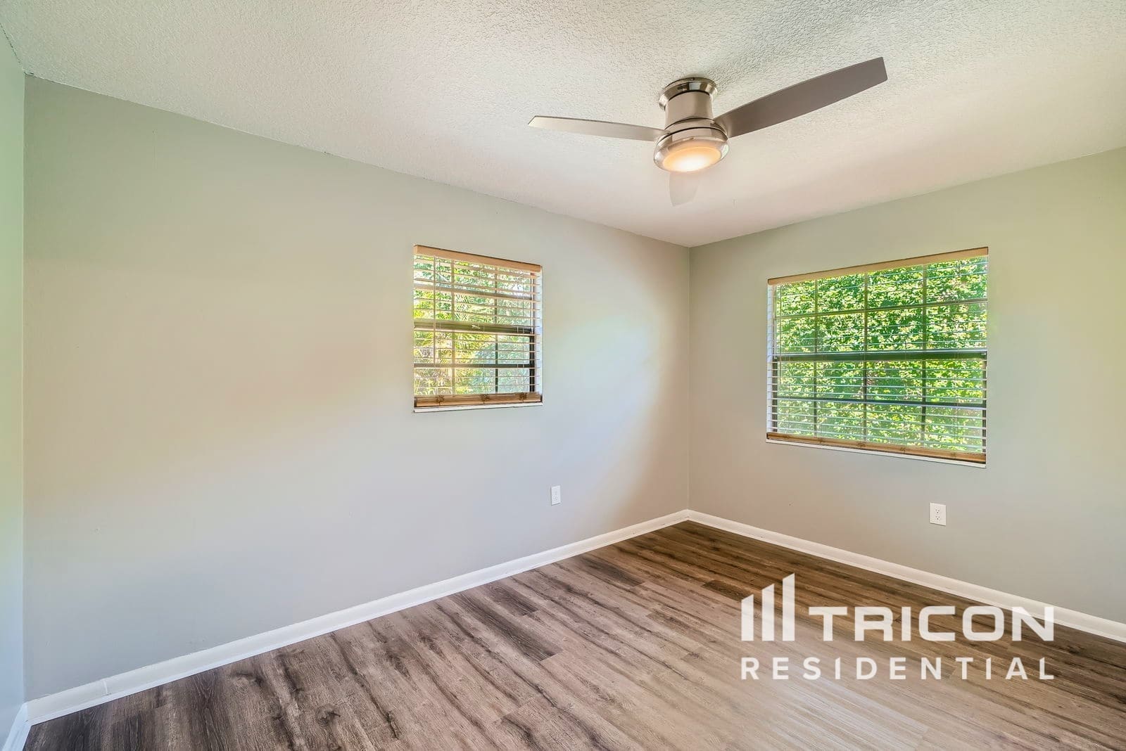 Building Photo - 348 Barbara Cir