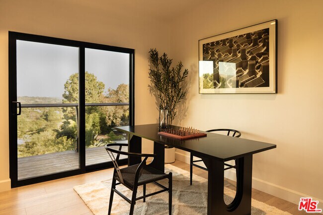 Building Photo - 7802 Torreyson Dr