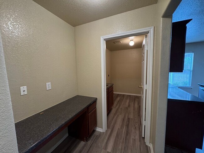 Building Photo - Move-In Ready 3BR Home with Open Living & Large Backyard Leon Valley | 410 & Bandera Rd