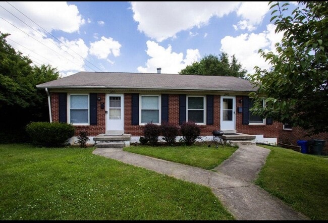 Building Photo - 1244-1246 Alexandria Dr