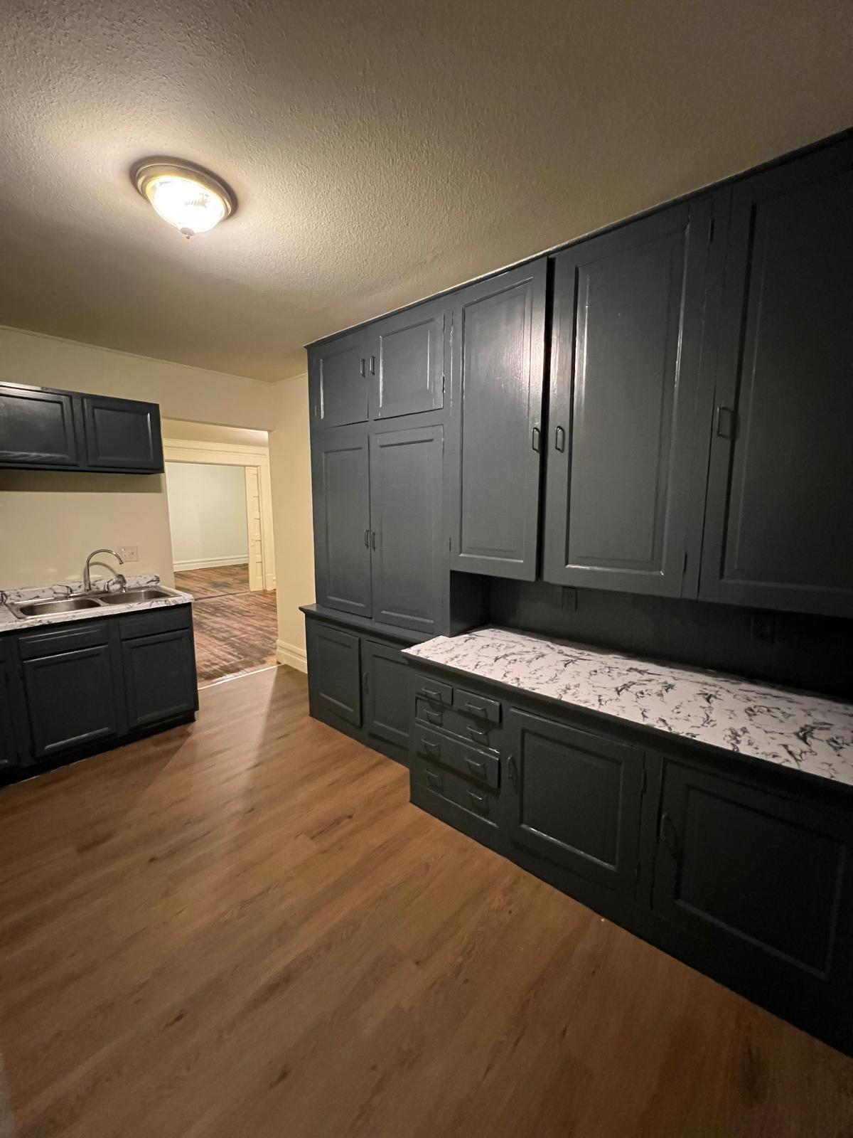 Building Photo - 714 McKinley St