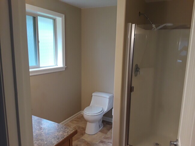 Building Photo - Darling house between Sunriver & LaPine