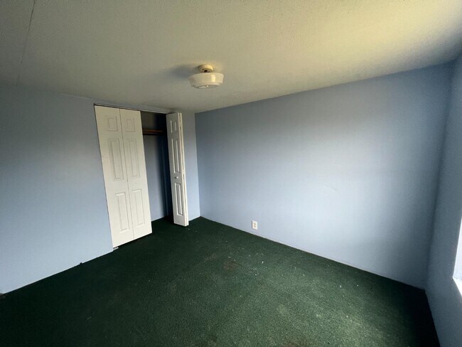 Building Photo - 43213 Claxton Cir