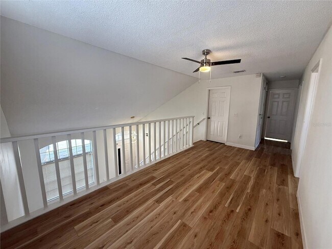 Building Photo - 10497 Sun Villa Blvd