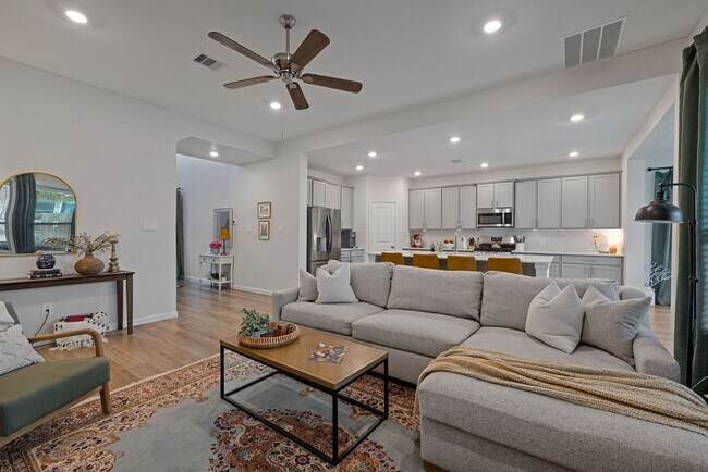Building Photo - 18323 Tiger Flowers Dr