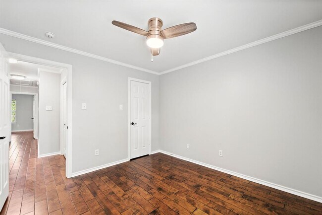 Building Photo - 26 Musgrove Pl