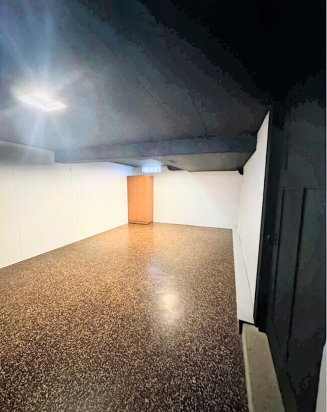 Extra room in basement - 2119 14th St S