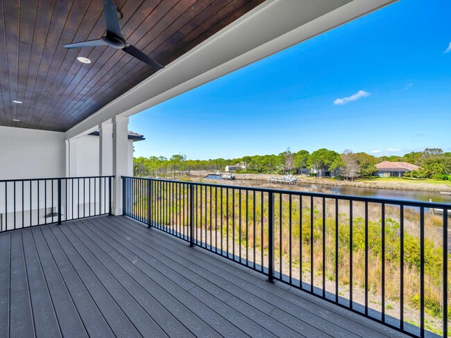 Building Photo - 330 Kelly Plantation Dr